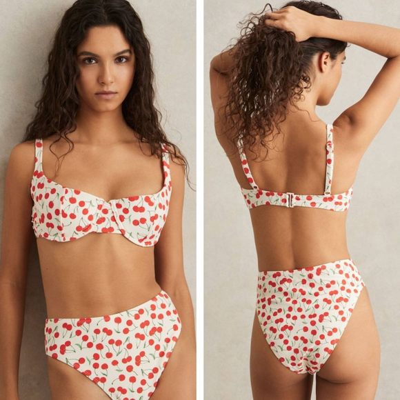 Good American Cherry Balconette Bikini Top Snow Cherries red white swim NEW NWOT - Picture 2 of 6